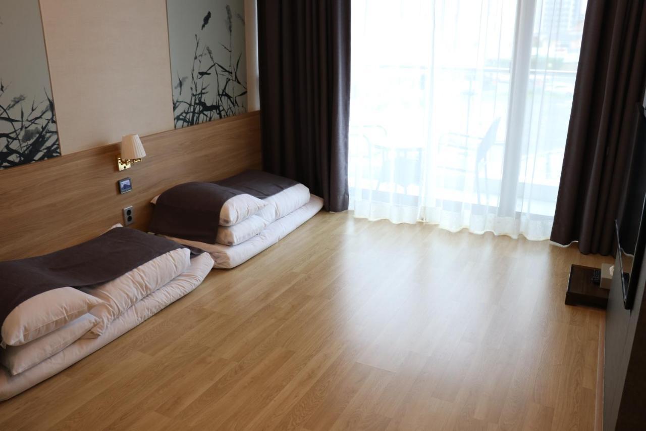 Utop Ubless Hotel Jeju Exteriör bild